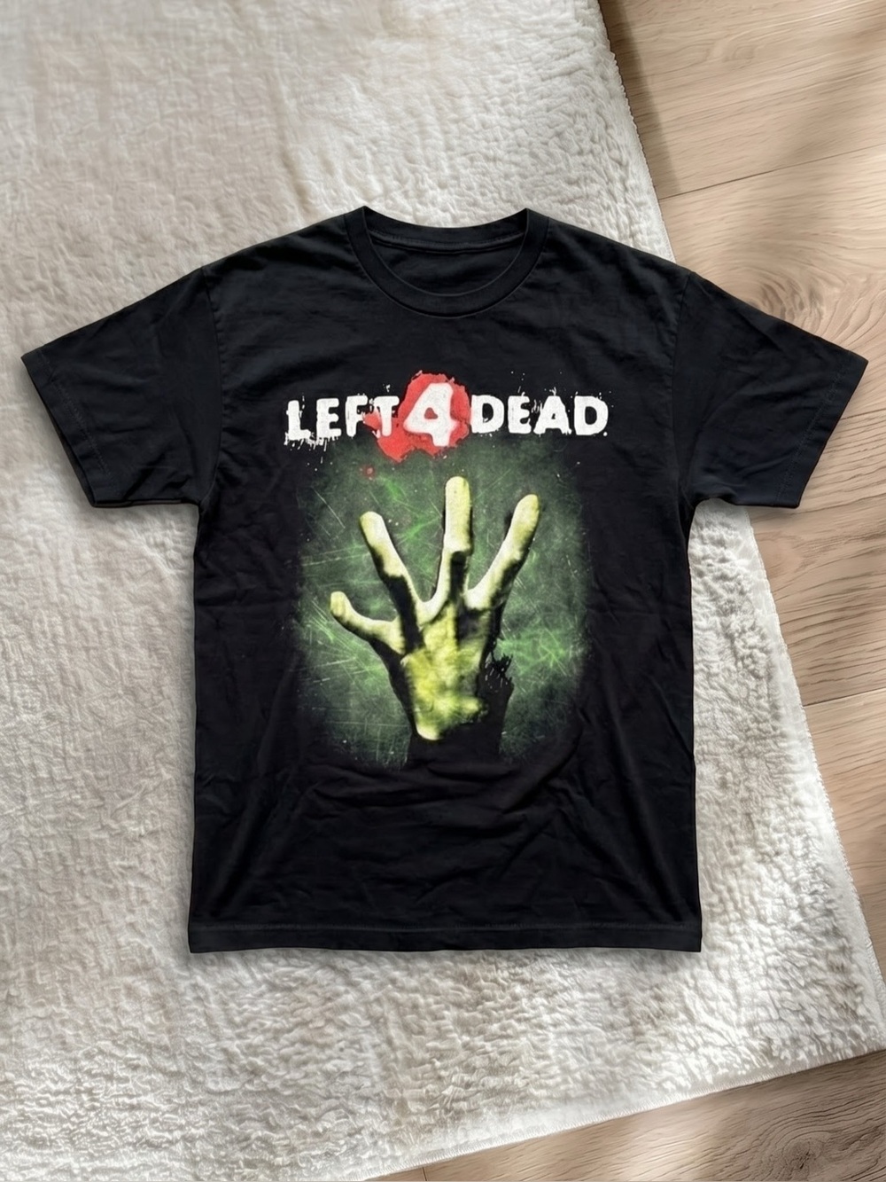 Vintage Style Left 4 Dead Gaming Graphic Tee - Gildan Heavy Cotton